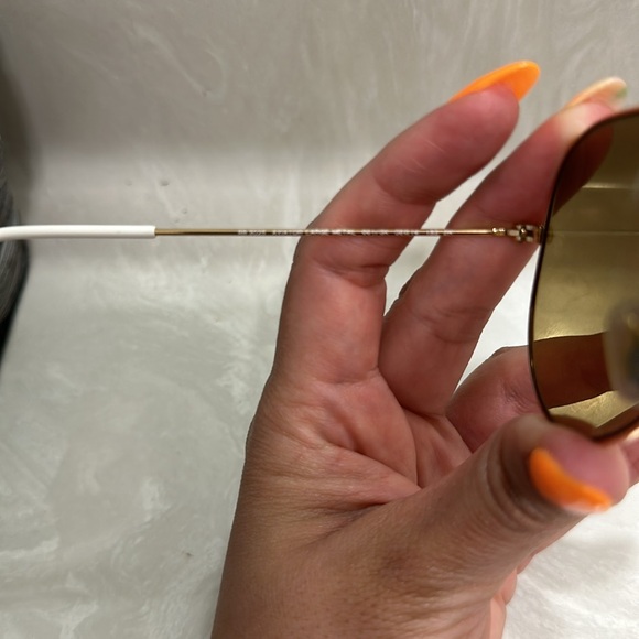 Ray Bans Aviator Sunglasses - Picture 5 of 6